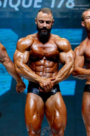 CLASSIC PHYSIQUE 178